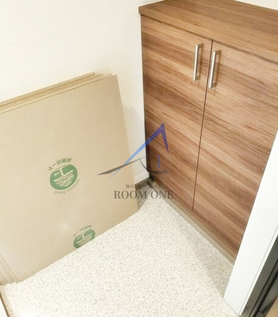 プリュヌ・ブランの玄関|玄関です。