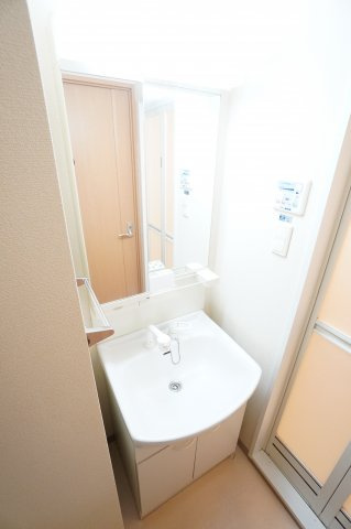【独立洗面台】 | 登戸N・Tステージ | ※同物件・同タイプの写真です。