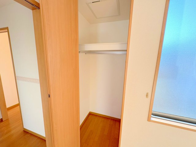 アザミテラスB棟の収納|たっぷりとした収納スペースです