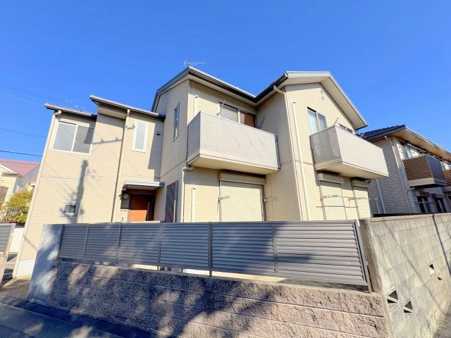 アザミテラスB棟の外観|外観もきれいです