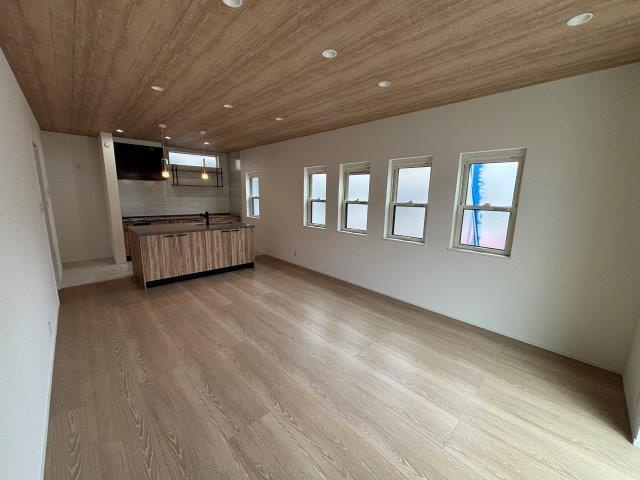 安芸郡海田町南幸町の前面道路含む現地写真