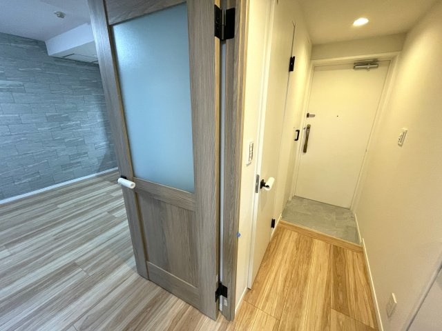 高円寺でワンにゃんライフ♪【リノベマンション／デュオ・スカーラ高円寺】の玄関|ゆったりとした玄関です