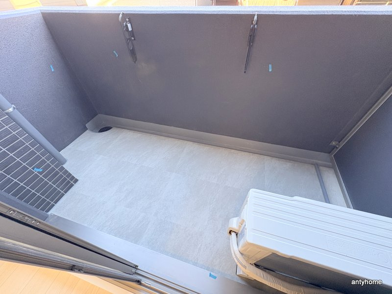 ソルテラス大阪BAY STATION SIDE　仲介手数料無料のバルコニー