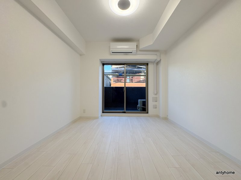 ソルテラス大阪BAY STATION SIDE　仲介手数料無料の居間・リビング