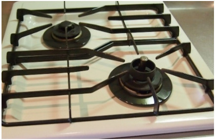 ルーブル早稲田のキッチン|料理がしやすい2口システムガスキッチンです。（同一仕様写真）