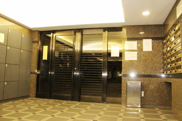 ルーブル早稲田のエントランス|エントランス