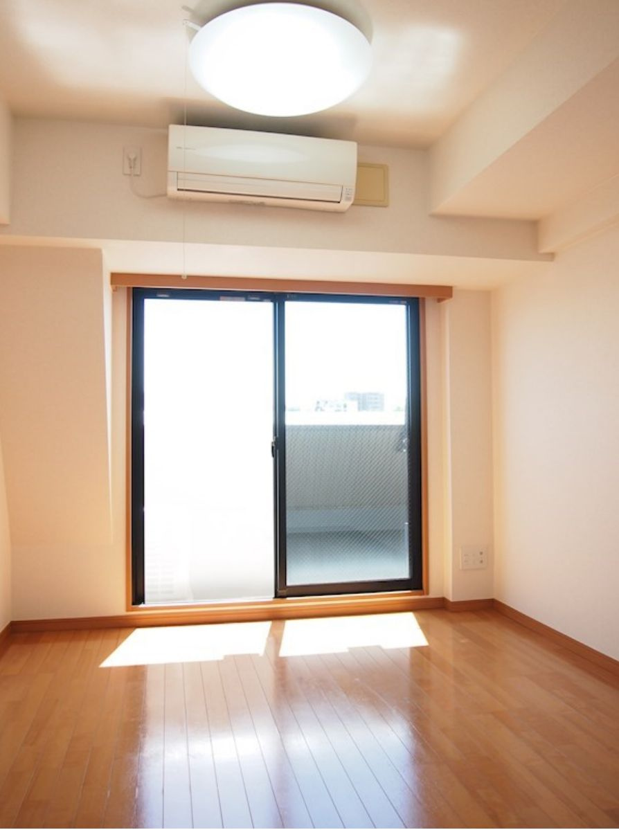 ルーブル早稲田の居間・リビング|キレイなフローリングのお部屋★（同一仕様写真）