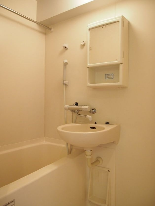 ルーブル早稲田の浴室|バスルームです。（同一仕様写真）