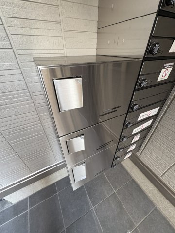 D-ROOM本町1丁目のその他共用部分