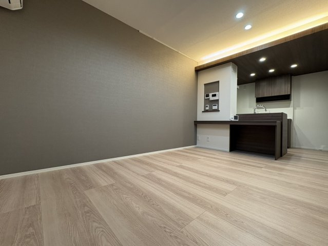 D-ROOM本町1丁目の居間・リビング