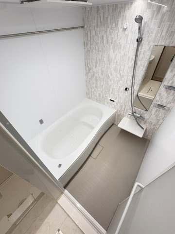 D-ROOM本町1丁目の浴室