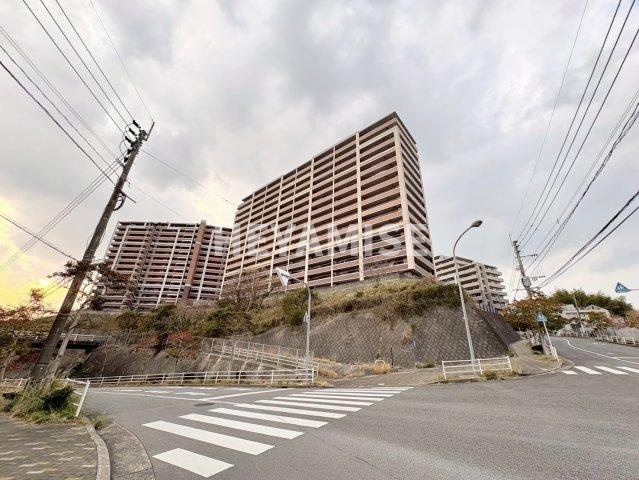 アプローズ長崎南ベイサイドヒルズ弐番館の外観