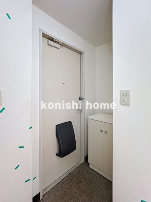 【玄関】 | ヴィラージュ三室Ａ・Ｂ