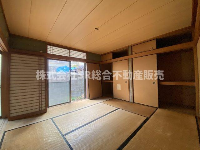 足代2丁目中古戸建の和室|こちらをリビングとする間取り変更工事等のリフォームプランもご提案できます！