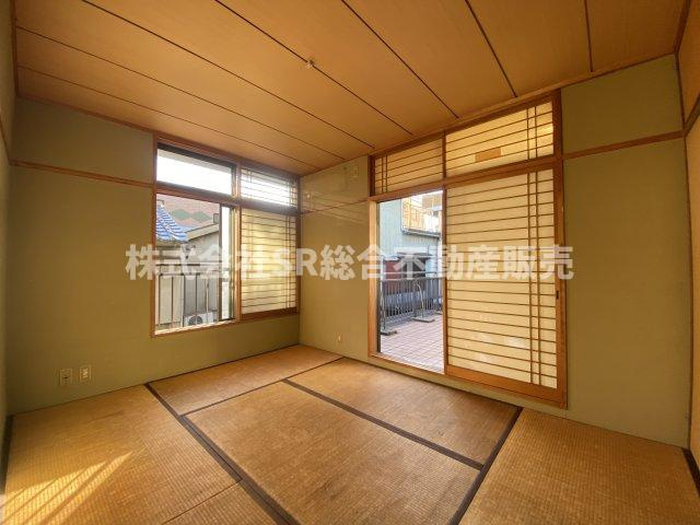 足代2丁目中古戸建の寝室|寝る時は布団派の方にはピッタリのお部屋です！