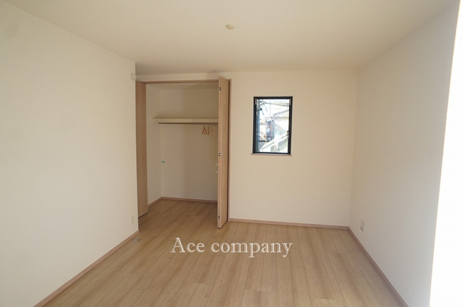 【寝室】 | 八尾市堤町2丁目　【1号棟/全2区画】 | 【2階：洋室7.25帖】クローゼット完備です♪