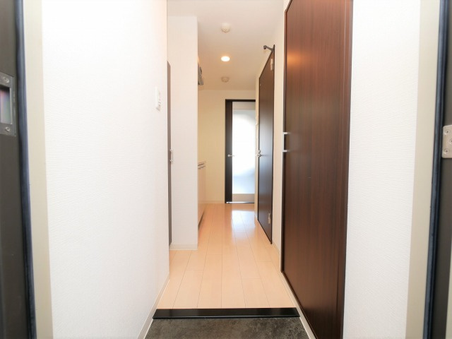 エスリード阿波座シティーウェストⅡの玄関