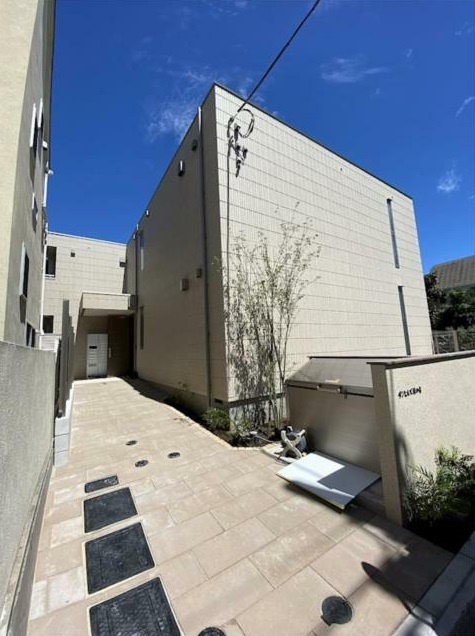 サンヒルズ旗の台