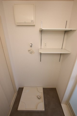 【設備】 | ファミリア金剛 | 室内洗濯機置場