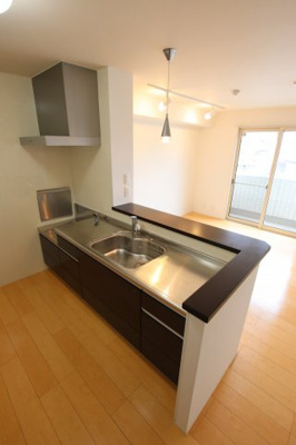 【キッチン】 | ファミリア金剛