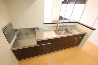 【キッチン】 | ファミリア金剛