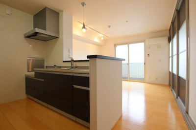 【居間・リビング】 | ファミリア金剛