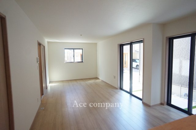 【居間・リビング】 | 東大阪市大蓮東2丁目　【1号棟/全3棟】 | 【LDK：約17.37帖】