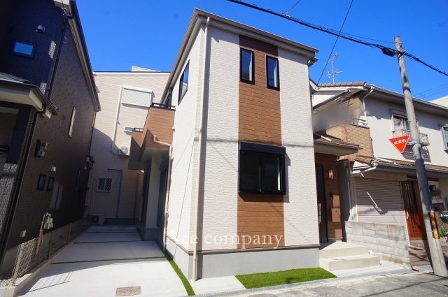【外観】 | 東大阪市大蓮東2丁目　【1号棟/全3棟】 | 【1号棟/全3棟】駐車2台可能！2階建て！地震に強い家！ローン返済目安：月々約86199円（頭金0円、変動金利0.875％、返済期間40年、ボーナス払い無しで試算しています）