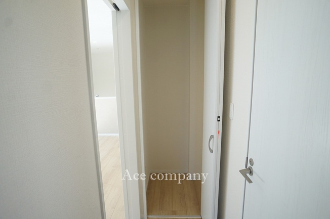 【収納】 | 東大阪市大蓮東2丁目　【2号棟/全3棟】 | 1階、廊下にある収納です♪