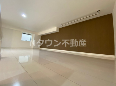 【寝室】 | アールグレイス中島町 | 開放的な寝室です