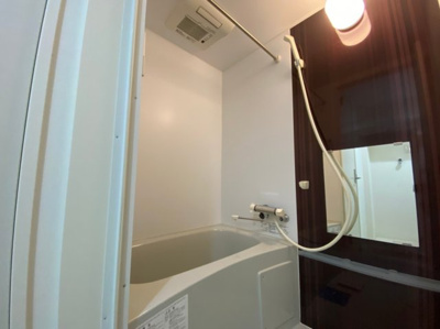 【浴室】 | アールグレイス中島町 | コンパクトで使いやすいお風呂です