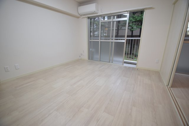 ハイムサンポートの居間・リビング|ゆったりとした居間です