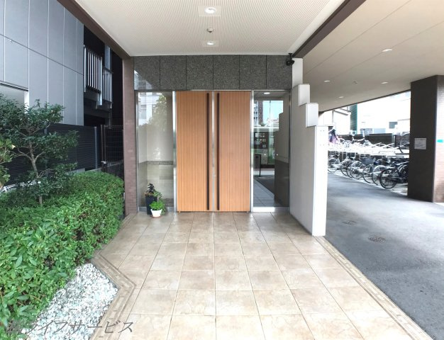 【エントランス】 | アービング塚本 | エントランス