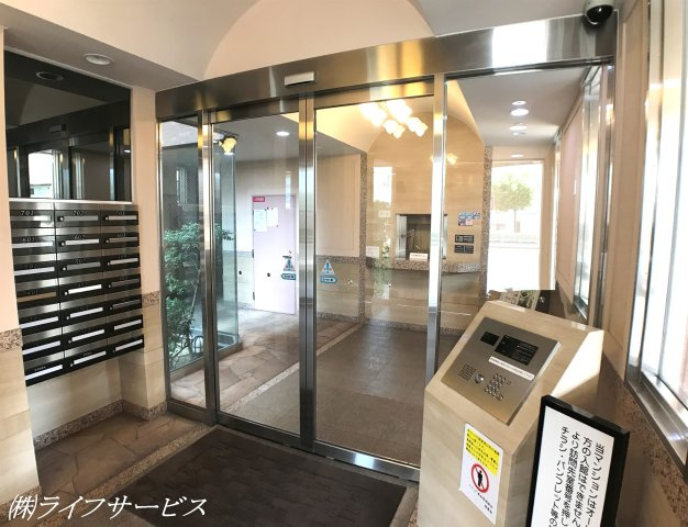 【エントランス】 | アービング塚本 | エントランス