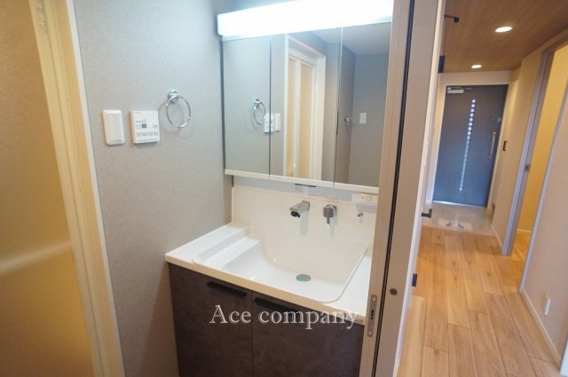 【独立洗面台】 | アンビエント鴻池新田 | 洗面台新調です☆