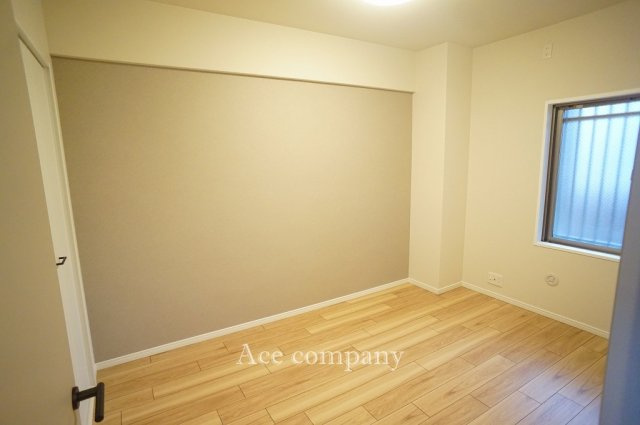 【寝室】 | アンビエント鴻池新田 | 【洋室6帖】