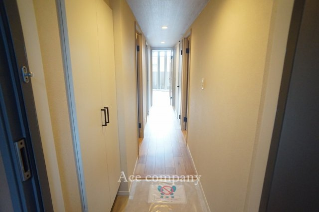 【玄関】 | アンビエント鴻池新田 | トールサイズのシューズボックス付きです♪