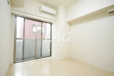 【居間・リビング】 | ラグジュアリーアパートメント本郷 | 洋室です。