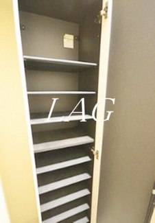 【玄関】 | ラグジュアリーアパートメント本郷 | 玄関です。