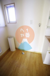 【洗面所】 | グランドソレイユⅠ | 洗濯機置き場です。