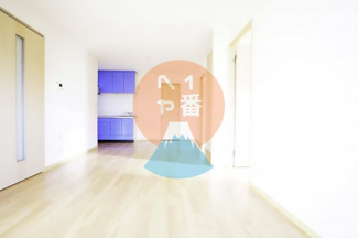 【その他】 | グランドソレイユⅠ | 洋室です。