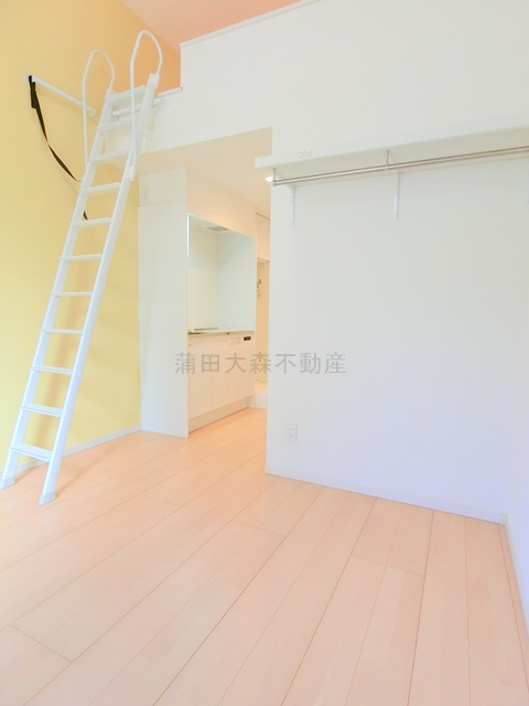 AZEST-RENT羽田Xの居間・リビング