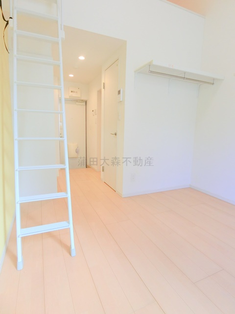 AZEST-RENT羽田Xの居間・リビング