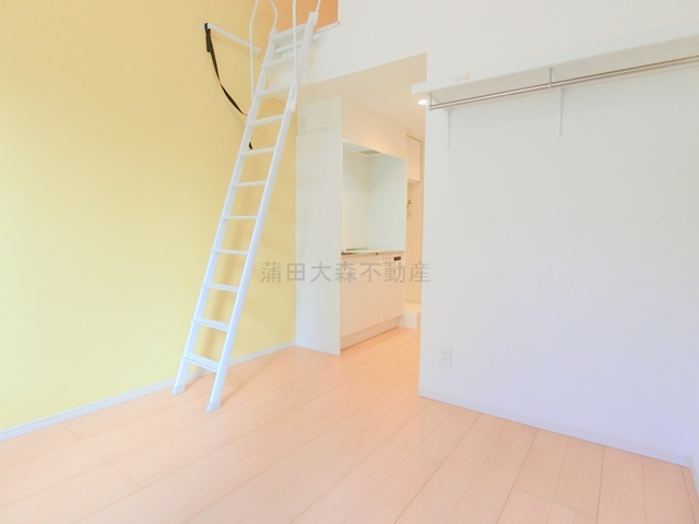 AZEST-RENT羽田Xの居間・リビング