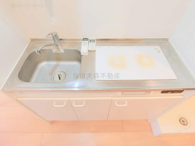 AZEST-RENT羽田Xのキッチン