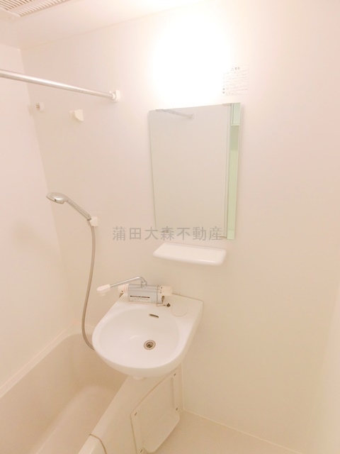 AZEST-RENT羽田Xの浴室