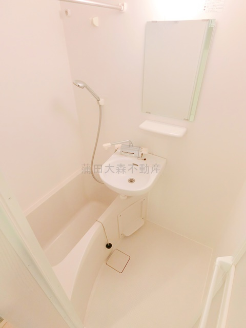 AZEST-RENT羽田Xの浴室