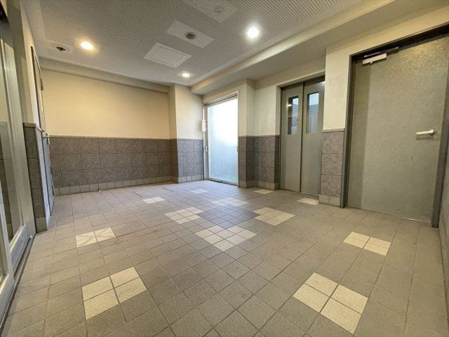 グラントゥルース東向島のロビー