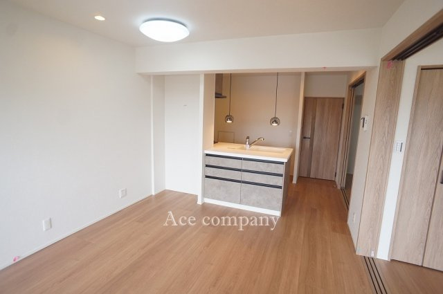 【居間・リビング】 | 東大阪サンハイツ | 【LDK：13.4帖】