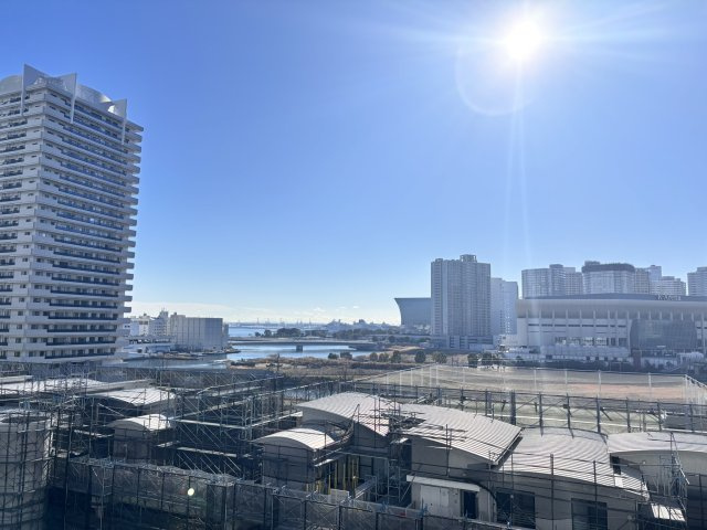 バルコニーからの眺望　MMエリア方面を望む